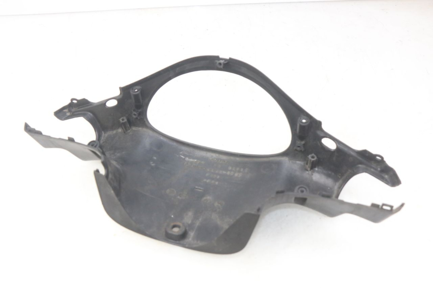 photo de REAR HANDLEBAR COVER KYMCO PEOPLE 250 (2004 - 2008)