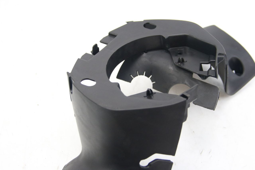photo de REAR HANDLEBAR COVER PEUGEOT CITYSTAR 125 (2011 - 2017)