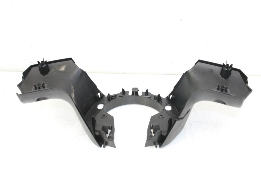 photo de REAR HANDLEBAR COVER PEUGEOT CITYSTAR 50 (2013 - 2017)