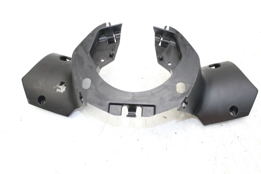 photo de REAR HANDLEBAR COVER PEUGEOT CITYSTAR 50 (2013 - 2017)