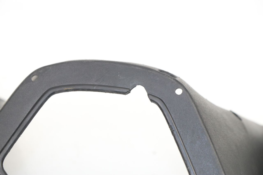 photo de HANDLE BAR REAR PANEL PEUGEOT ELYSEO 125 (1999 - 2004)