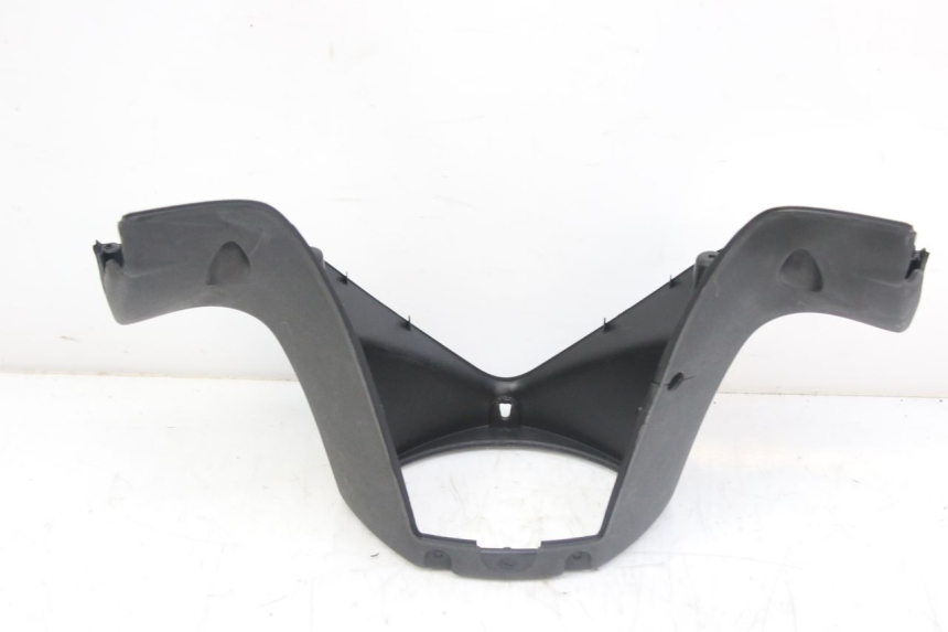 photo de REAR HANDLEBAR COVER PEUGEOT ELYSTAR 50 (2002 - 2014)