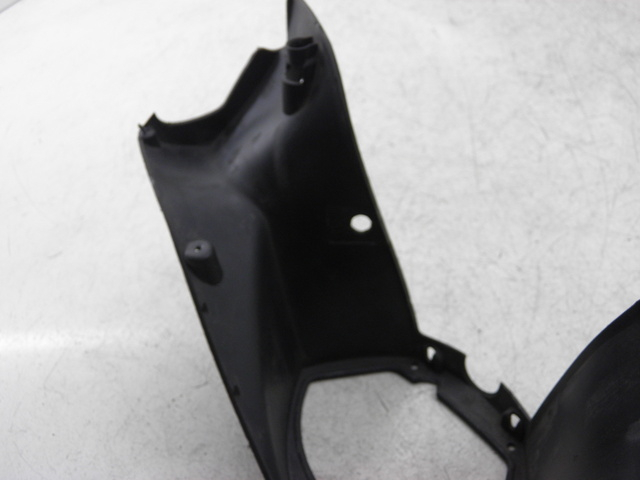 photo de REAR HANDLEBAR COVER PEUGEOT ELYSTAR 50 (2002 - 2014)