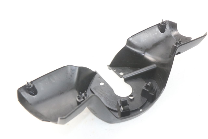 photo de HANDLE BAR REAR PANEL PEUGEOT METROPOLIS 400 (2017 - 2020)