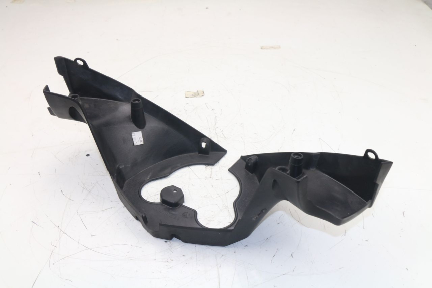 photo de HANDLE BAR REAR PANEL PEUGEOT SATELIS 125 (2013 - 2018)