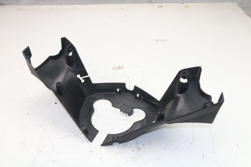 photo de HANDLE BAR REAR PANEL PEUGEOT SATELIS 125 (2013 - 2018)