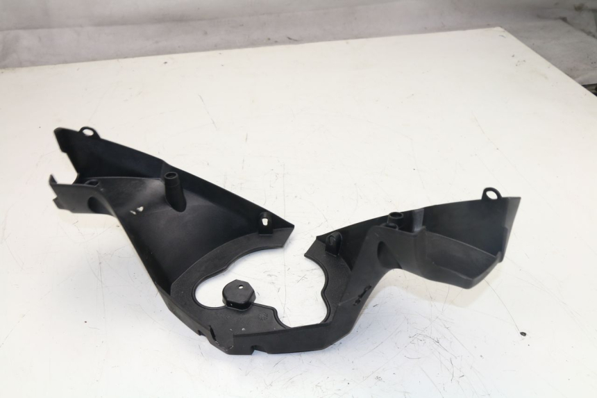 photo de HANDLE BAR REAR PANEL PEUGEOT SATELIS 125 (2010 - 2012)