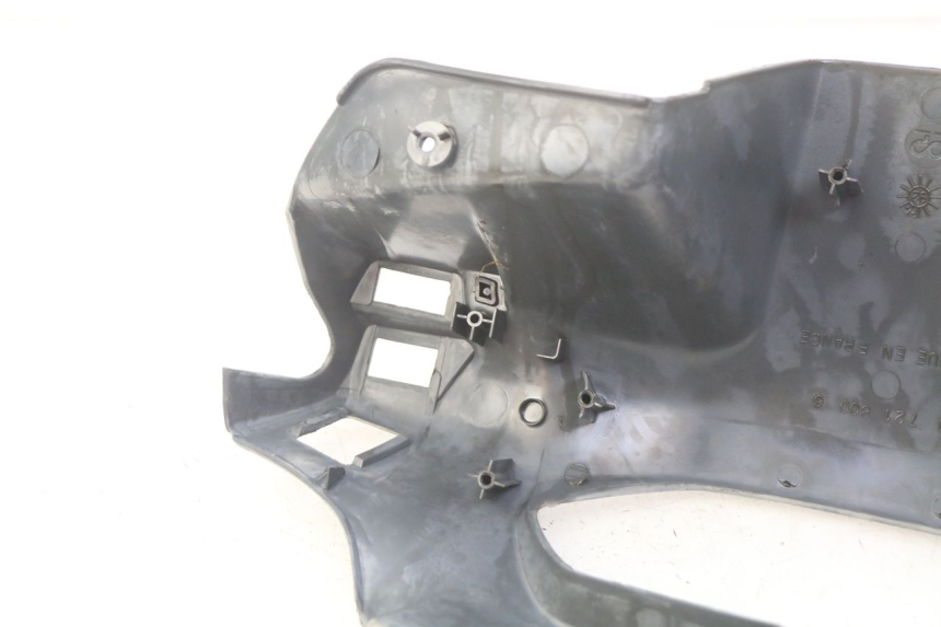 photo de REAR HANDLEBAR COVER PEUGEOT SV 125 (1991 - 1994)