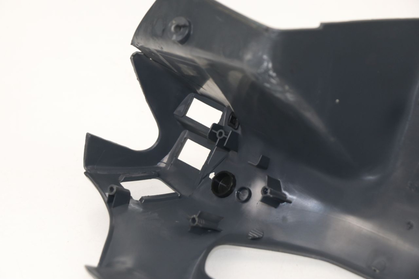 photo de REAR HANDLEBAR COVER PEUGEOT SV 125 (1991 - 1994)