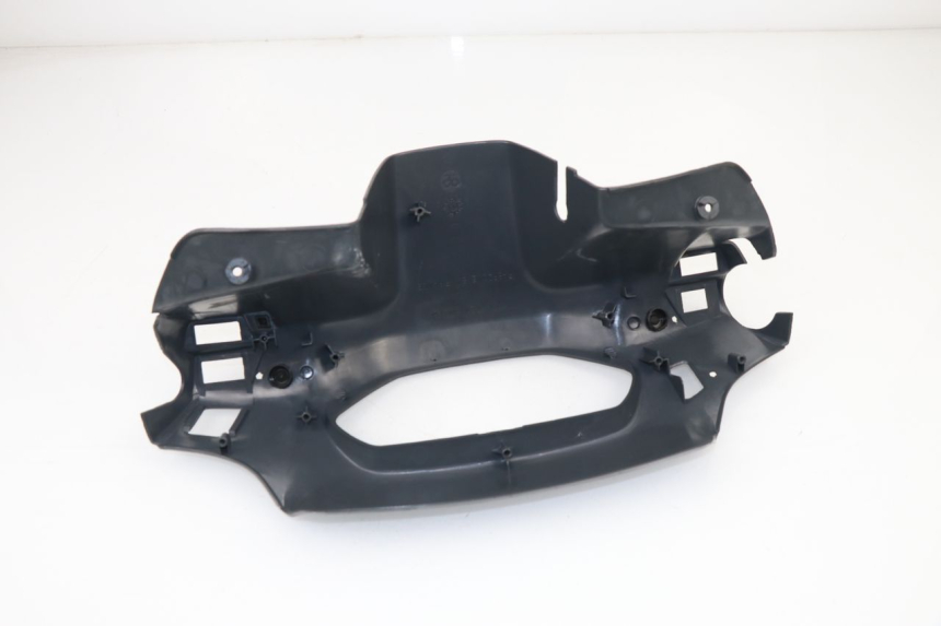 photo de REAR HANDLEBAR COVER PEUGEOT SV 125 (1991 - 1994)