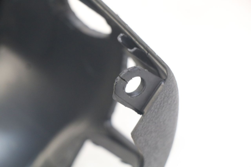 photo de REAR HANDLEBAR COVER PIAGGIO BEVERLY 125 (2010 - 2015)
