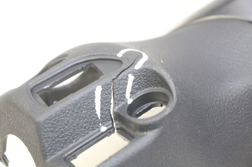 photo de REAR HANDLEBAR COVER PIAGGIO BEVERLY 125 (2010 - 2015)