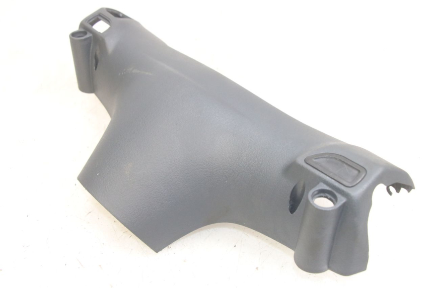 photo de REAR HANDLEBAR COVER PIAGGIO FLY 125 (2005 - 2012)