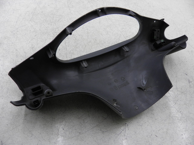 photo de REAR HANDLEBAR COVER PIAGGIO FLY 125 (2005 - 2012)