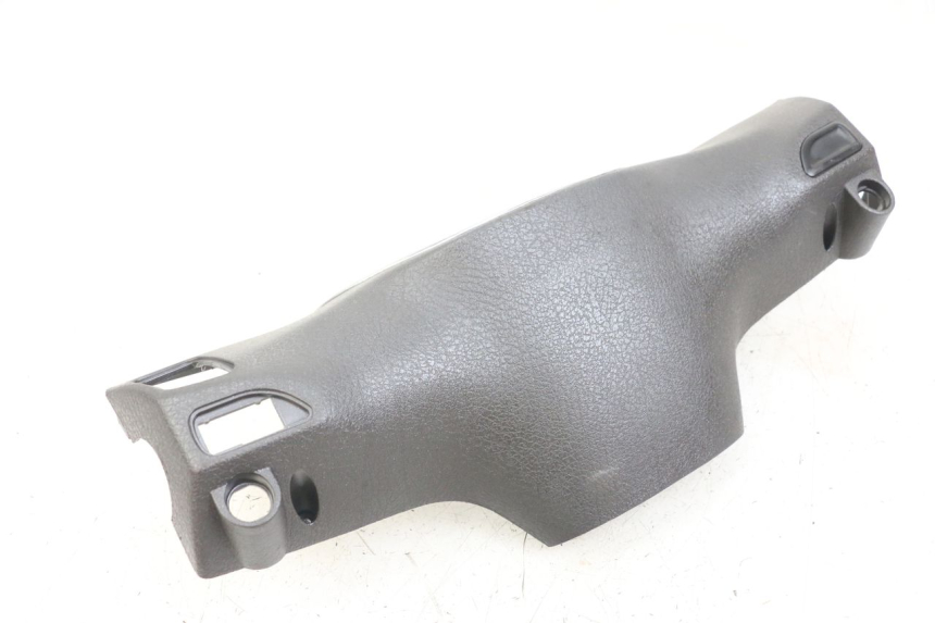 photo de REAR HANDLEBAR COVER PIAGGIO LIBERTY 125 (2009 - 2013)