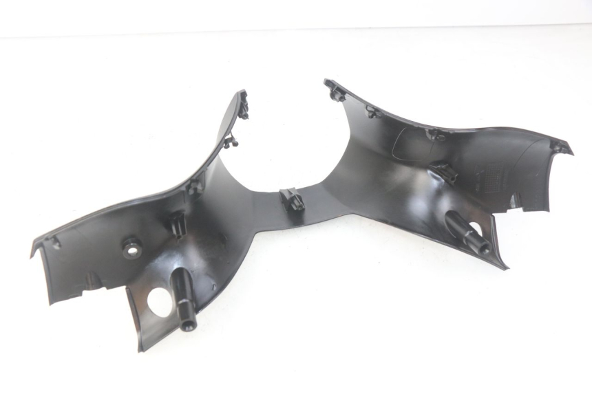 photo de REAR HANDLEBAR COVER PIAGGIO MP3 500 (2014 - 2016)