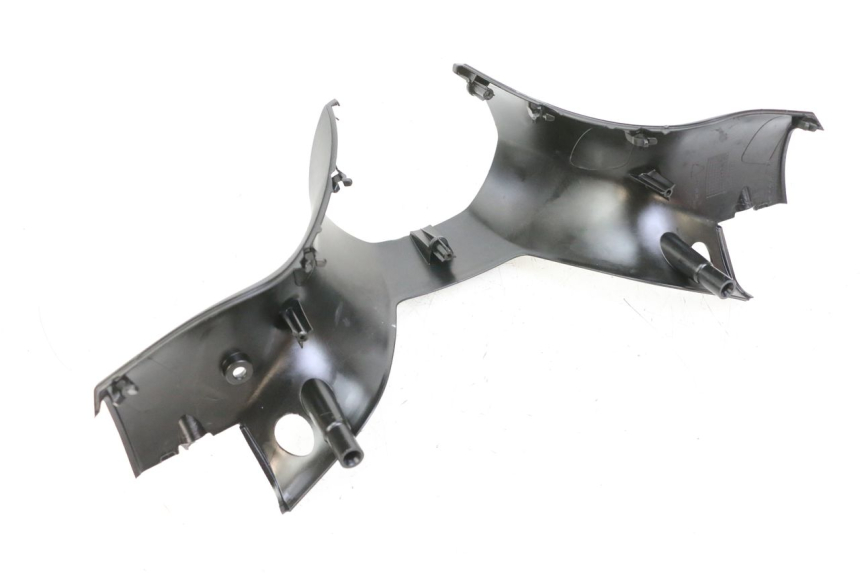 photo de REAR HANDLEBAR COVER PIAGGIO MP3 500 (2014 - 2016)