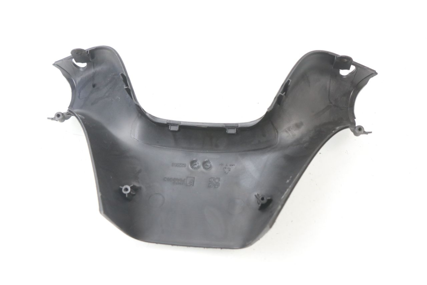 photo de REAR HANDLEBAR COVER PIAGGIO MP3 LT 400 (2007 - 2012)