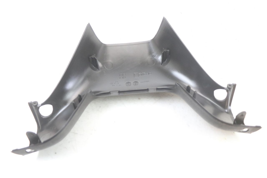 photo de REAR HANDLEBAR COVER PIAGGIO MP3 LT 400 (2007 - 2012)