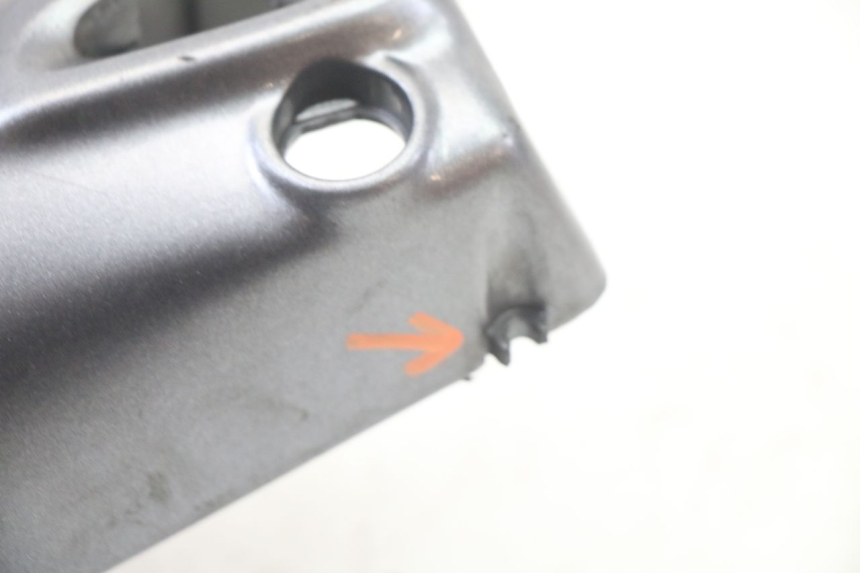 photo de REAR HANDLEBAR COVER PIAGGIO VESPA GRANTURISMO 125 (2003 - 2007)