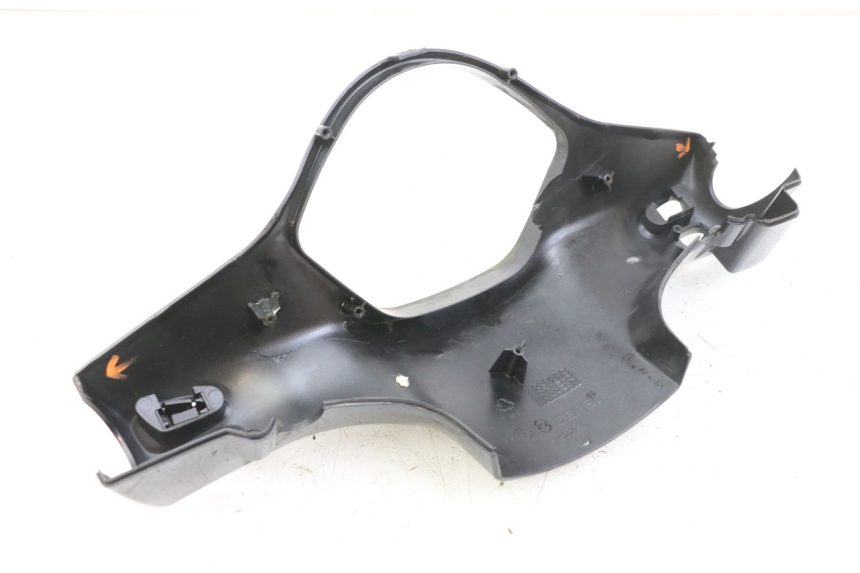 photo de HANDLE BAR REAR PANEL PIAGGIO VESPA LX 2T 50 (2005 - 2013)