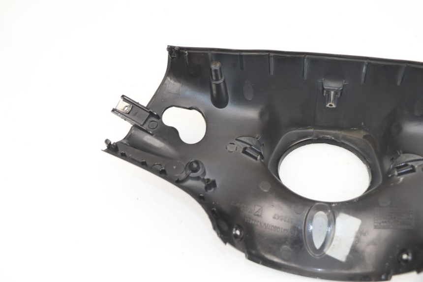 photo de REAR HANDLEBAR COVER PIAGGIO VESPA PRIMAVERA 2T 50 (2013 - 2018)