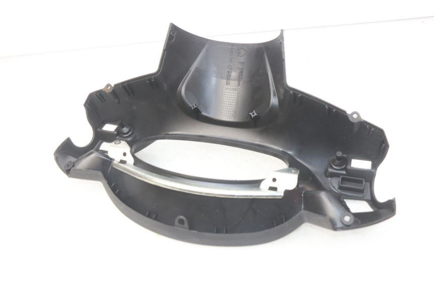 photo de REAR HANDLEBAR COVER PIAGGIO X7 125 (2007 - 2013)