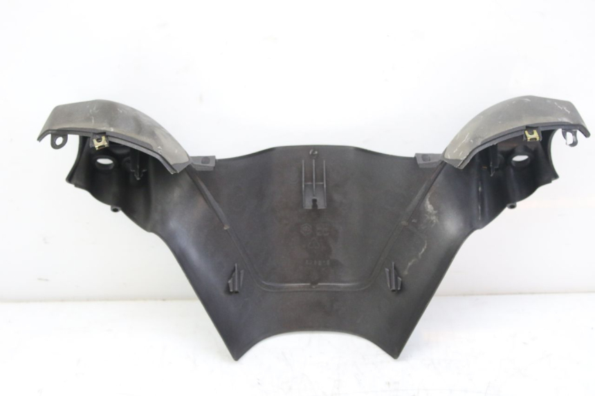 photo de REAR HANDLEBAR COVER PIAGGIO X9 EVOLUTION 125 (2003 - 2007)