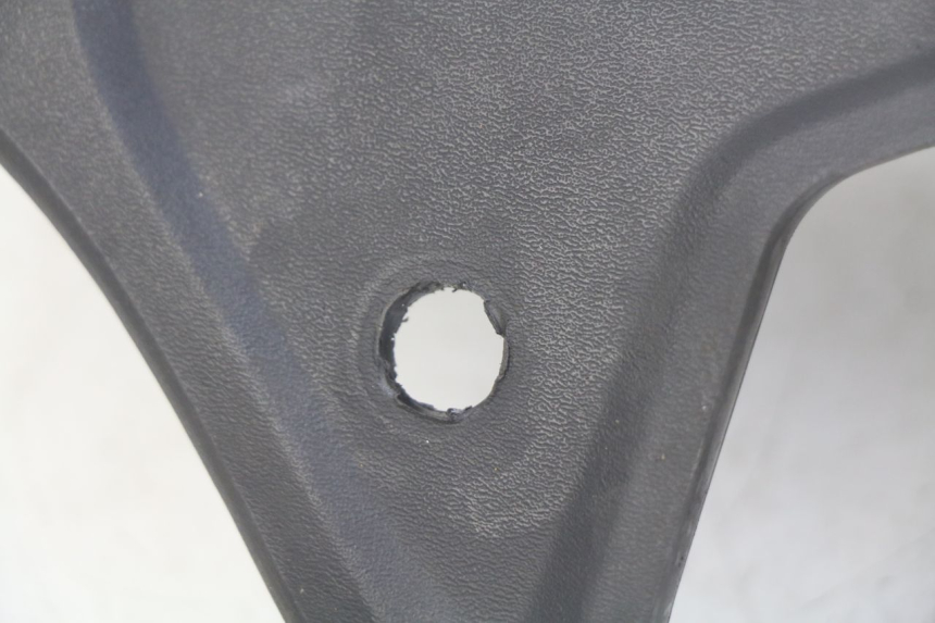 photo de REAR HANDLEBAR COVER GILERA RUNNER SP 50 (2009 - 2017)