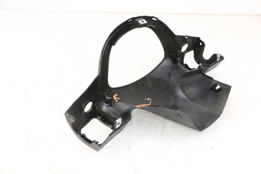 photo de REAR HANDLEBAR COVER JM MOTORS SANTANA 50 (2014 - 2023) - Alternative perspective