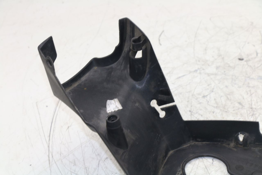 photo de HANDLE BAR REAR PANEL PEUGEOT SATELIS 125 (2010 - 2012)