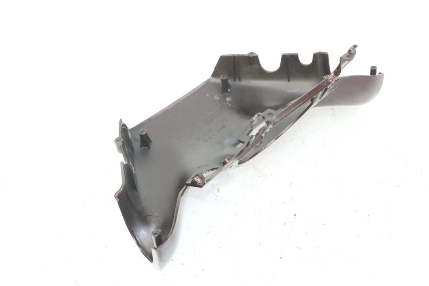 photo de HANDLE BAR REAR PANEL APRILIA SCARABEO GT TOURING 125 (1999 - 2005)