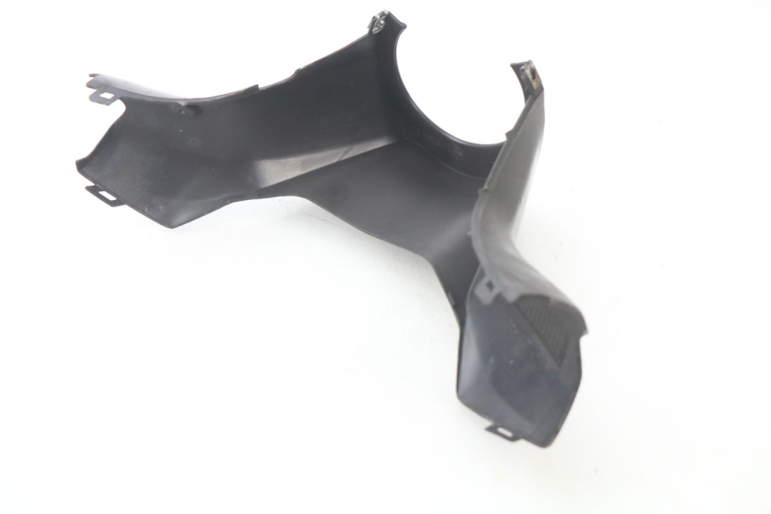 photo de REAR HANDLEBAR COVER SUZUKI BURGMAN 125 (2007 - 2014)