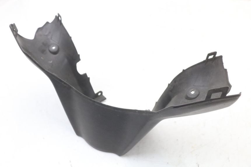 photo de REAR HANDLEBAR COVER SUZUKI BURGMAN 125 (2007 - 2014)