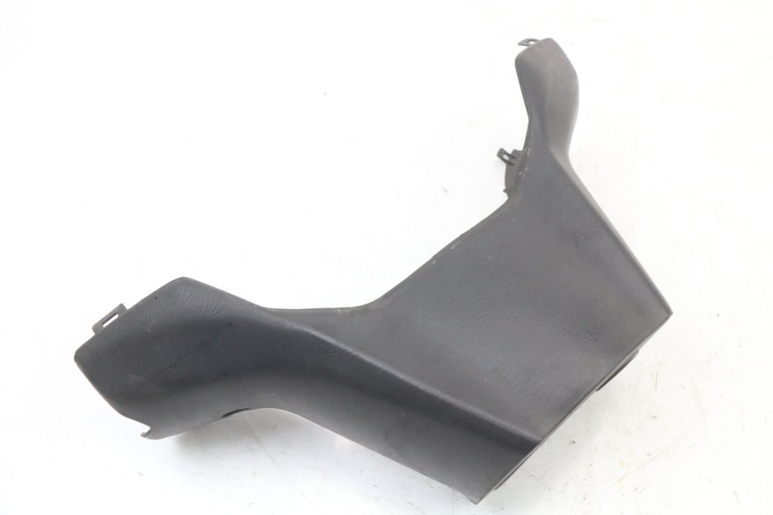 photo de REAR HANDLEBAR COVER SUZUKI BURGMAN 125 (2007 - 2014)