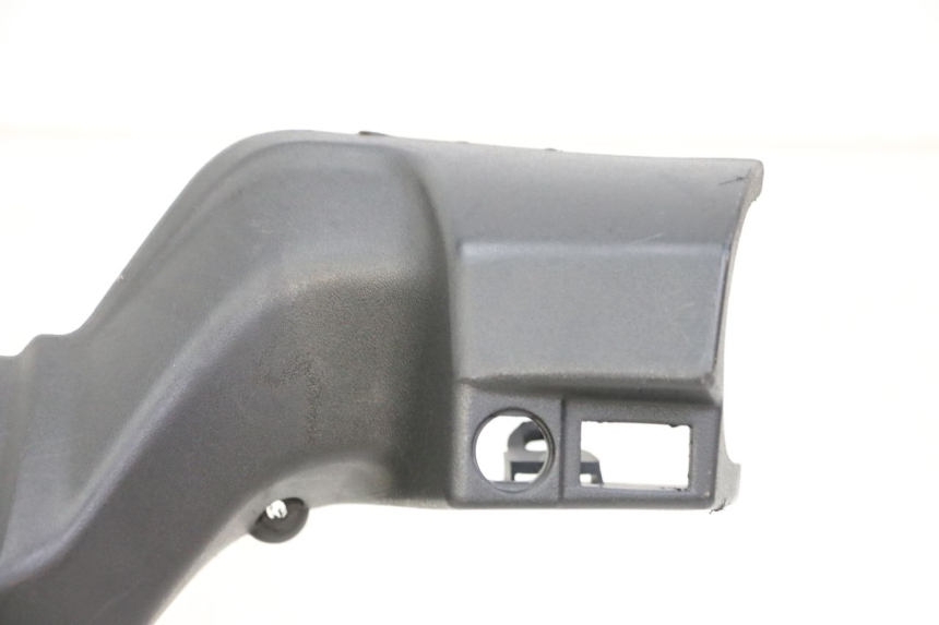 photo de REAR HANDLEBAR COVER APRILIA SXR 50 (2021 - 2023)