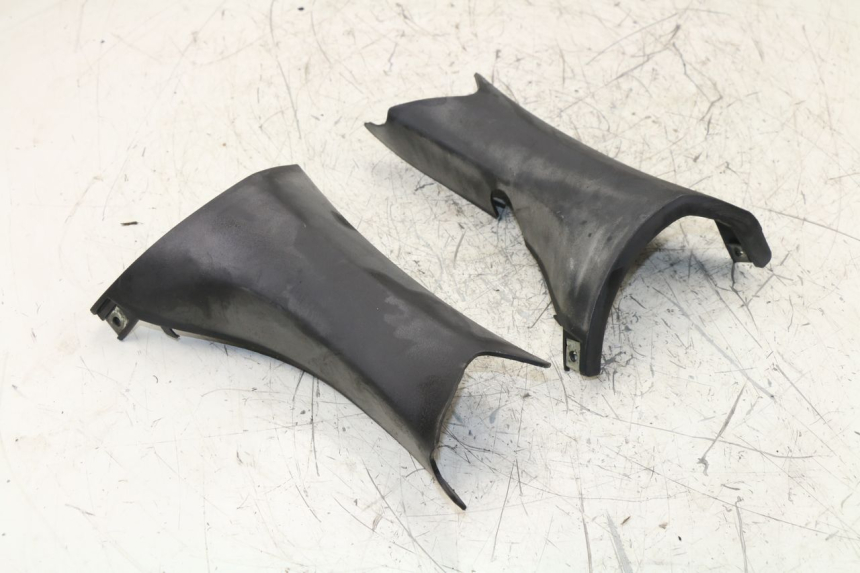 photo de HANDLE BAR REAR PANEL SYM GTS 125 (2005 - 2008)