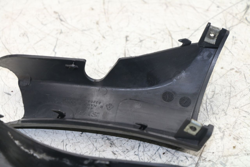 photo de HANDLE BAR REAR PANEL SYM GTS 125 (2005 - 2008)