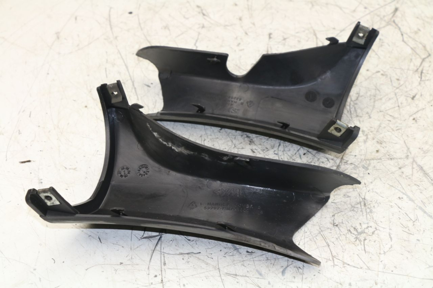 photo de HANDLE BAR REAR PANEL SYM GTS 125 (2005 - 2008)