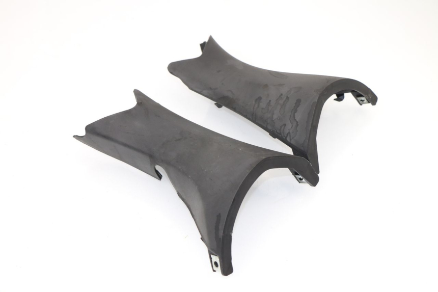 photo de HANDLE BAR REAR PANEL SYM GTS 250 (2005 - 2008)