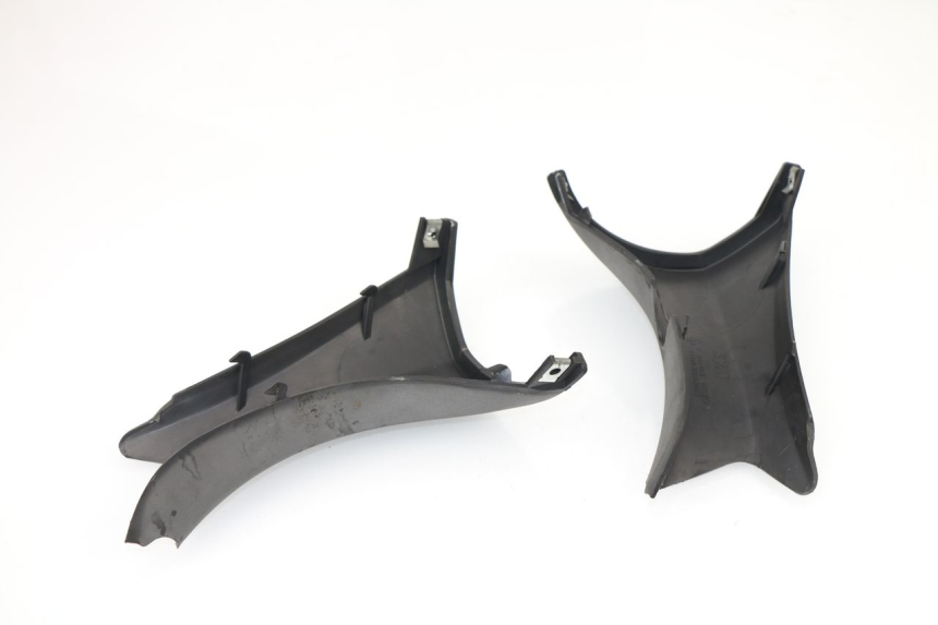 photo de HANDLE BAR REAR PANEL SYM GTS 250 (2005 - 2008)