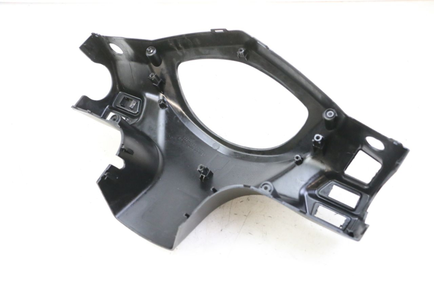 photo de REAR HANDLEBAR COVER SYM ORBIT III 3 4T 50 (2018 - 2021)