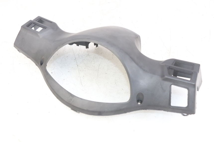 photo de REAR HANDLEBAR COVER SYM SYMPHONY 125 (2009 - 2015)