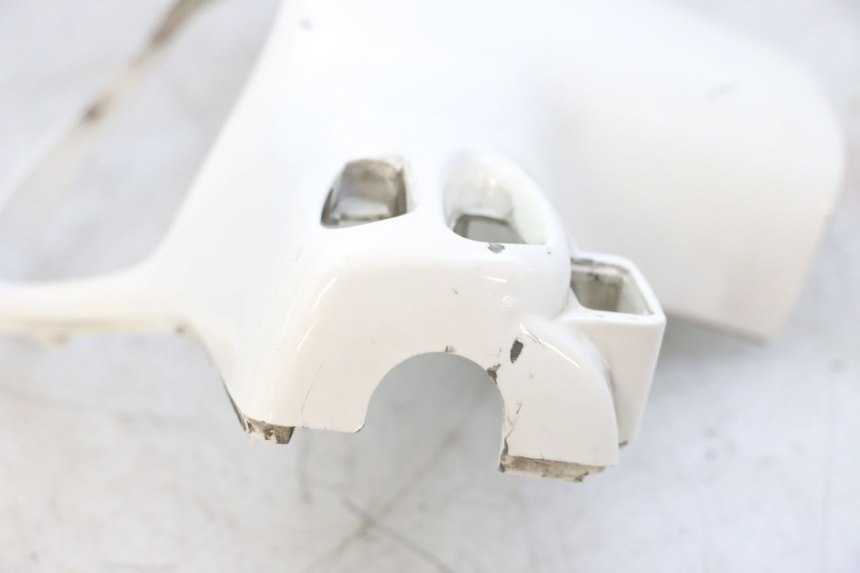 photo de HANDLE BAR REAR PANEL PIAGGIO VESPA GTS SUPER IE 125 (2009 - 2016) - Additional view of the item