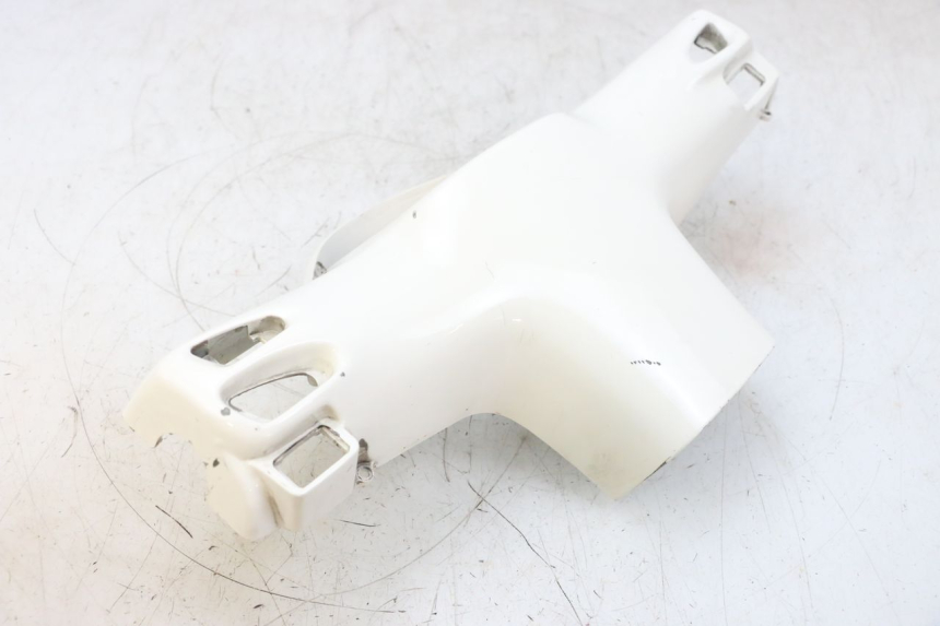photo de HANDLE BAR REAR PANEL PIAGGIO VESPA GTS SUPER IE 125 (2009 - 2016) - Distinctive features