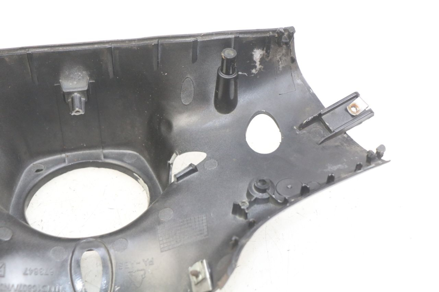 photo de REAR HANDLEBAR COVER PIAGGIO VESPA PRIMAVERA 2T 50 (2013 - 2018)