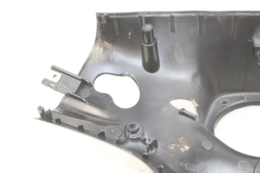 photo de REAR HANDLEBAR COVER PIAGGIO VESPA PRIMAVERA 2T 50 (2013 - 2018)