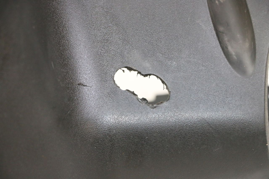 photo de HANDLE BAR REAR PANEL PEUGEOT VIVACITY NEW 4T 50 (2008 - 2017)