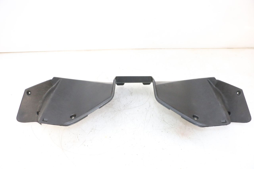 photo de REAR HANDLEBAR COVER YAMAHA XMAX X-MAX 125 (2006 - 2009) - Alternative perspective