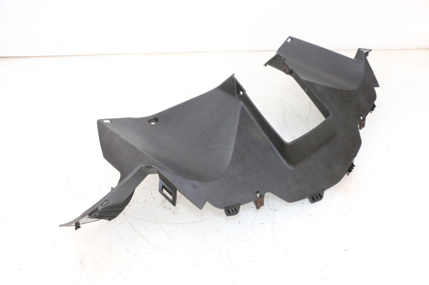 photo de REAR HANDLEBAR COVER YAMAHA XMAX X-MAX 125 (2006 - 2009) - Technical close-up